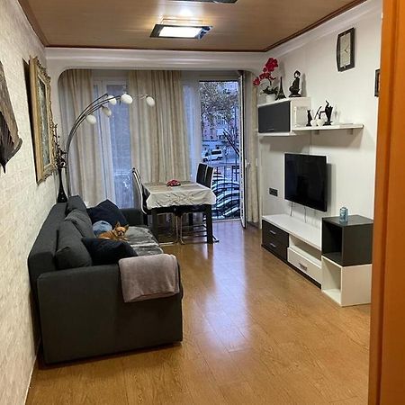 Cozy Flat Apartman Sant Adrià de Besòs Kültér fotó